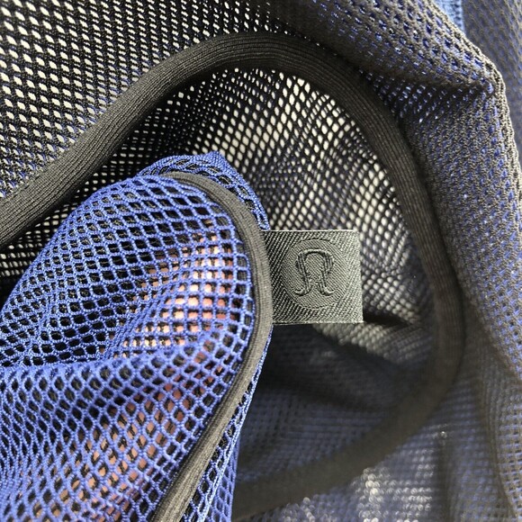 LULULEMON LAB Kaomi Jacket Velvety Blue Black Reversible Women's Size 4 - Picture 8 of 11